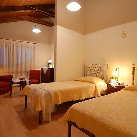 Hotel Anatoli Labreon à Agia Marina  Extérieur photo