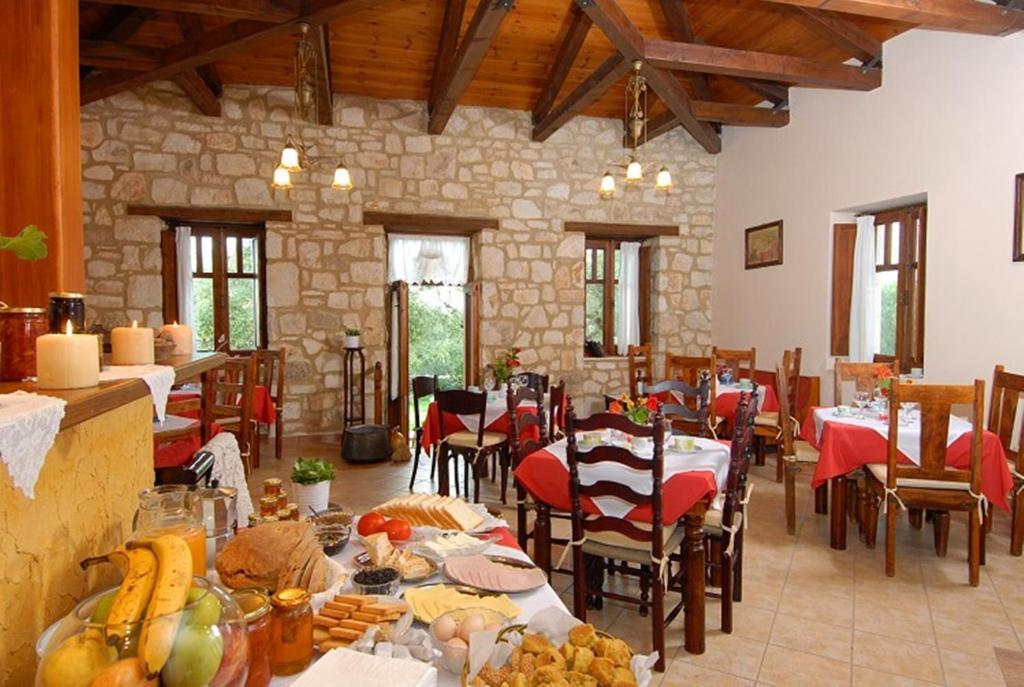 Hotel Anatoli Labreon à Agia Marina  Extérieur photo
