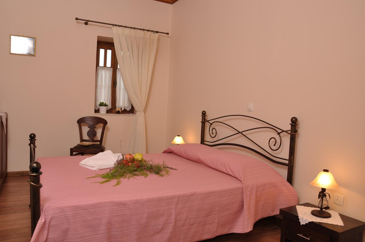 Hotel Anatoli Labreon à Agia Marina  Extérieur photo