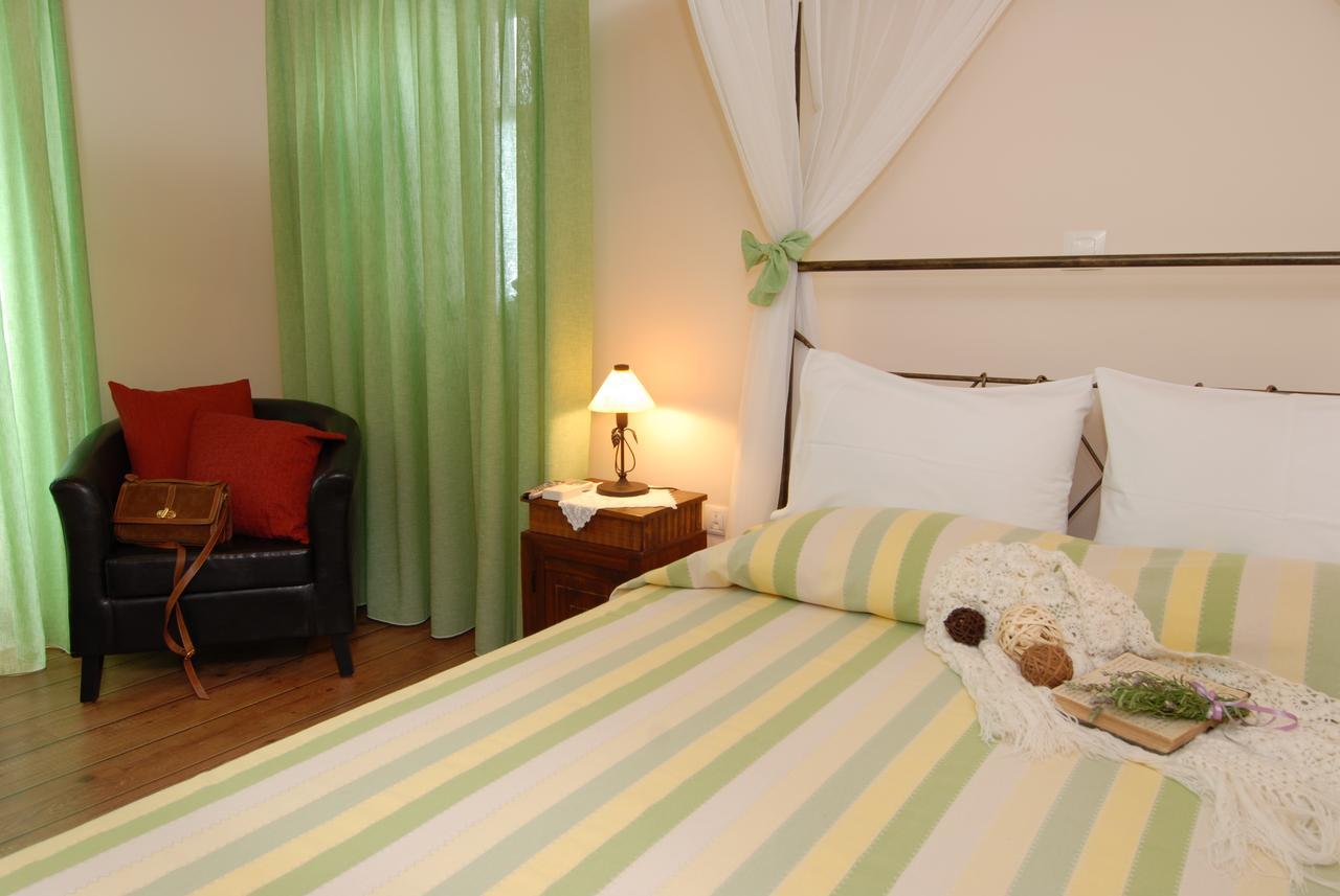 Hotel Anatoli Labreon à Agia Marina  Extérieur photo