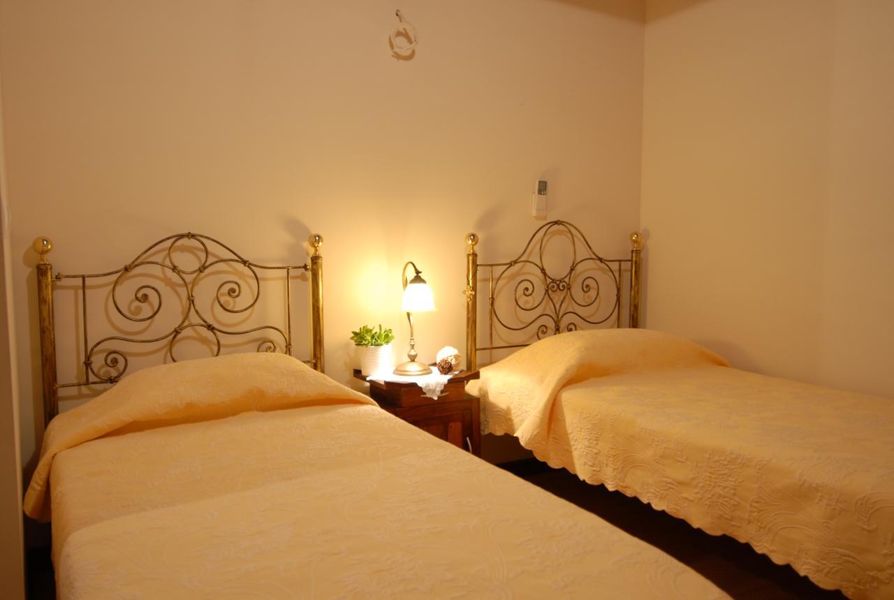 Hotel Anatoli Labreon à Agia Marina  Extérieur photo