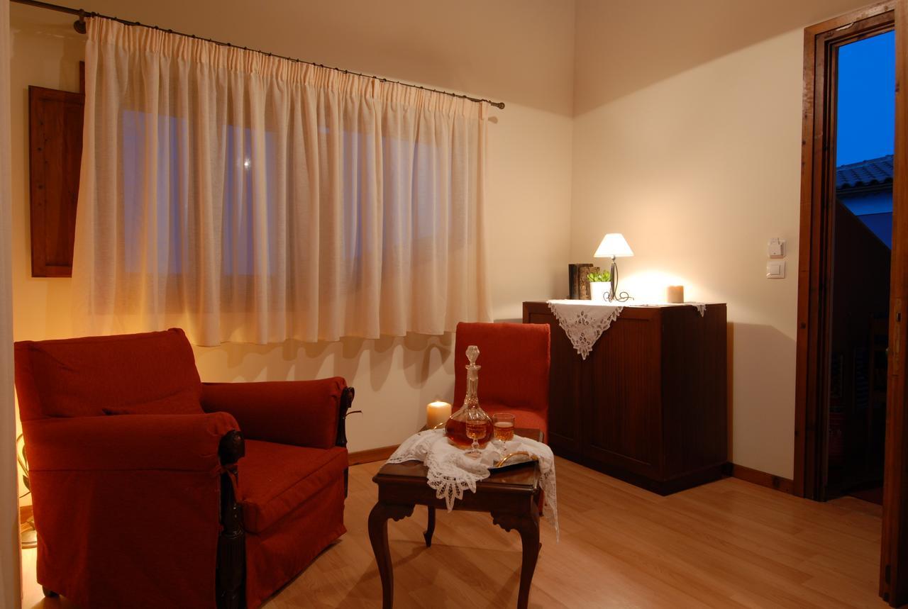 Hotel Anatoli Labreon à Agia Marina  Extérieur photo