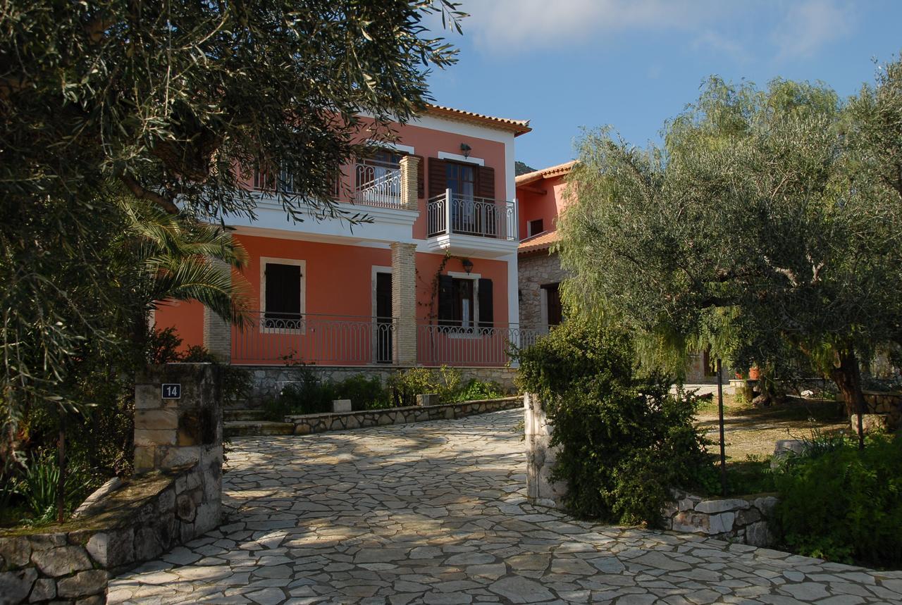 Hotel Anatoli Labreon à Agia Marina  Extérieur photo