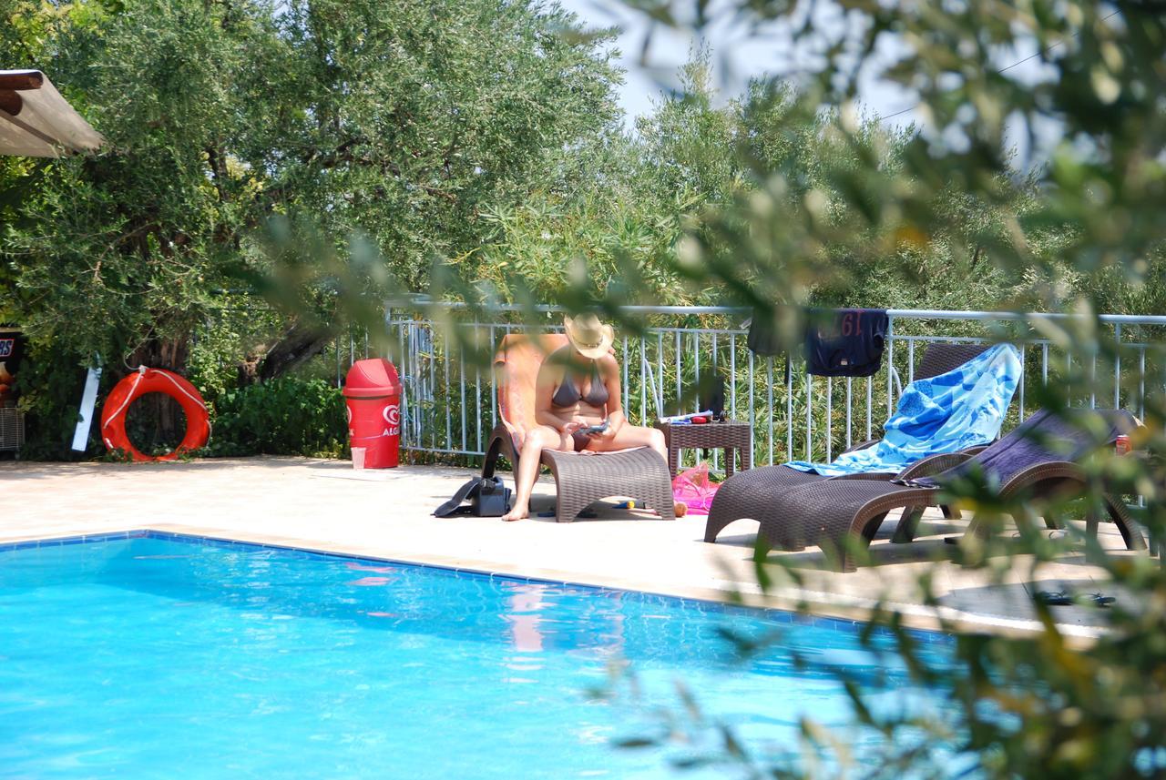 Hotel Anatoli Labreon à Agia Marina  Extérieur photo