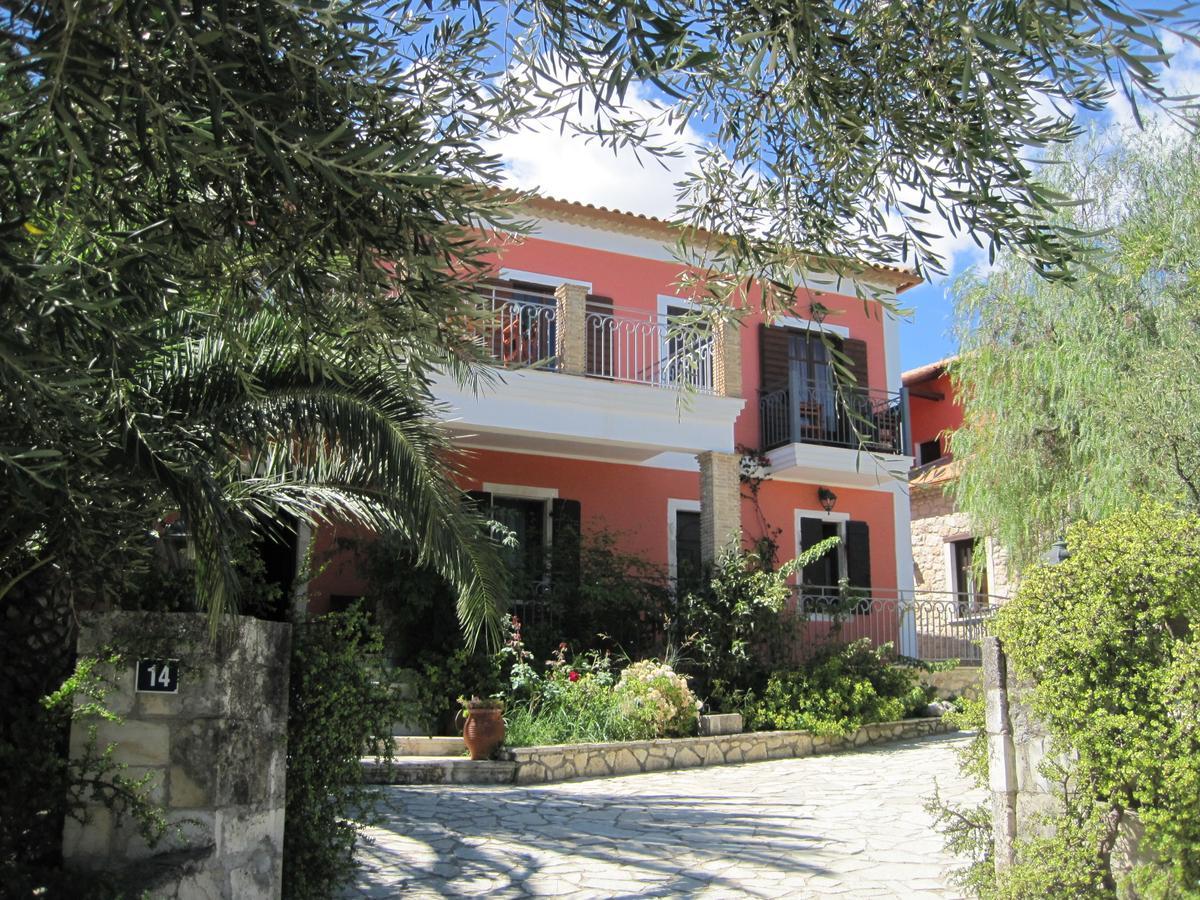 Hotel Anatoli Labreon à Agia Marina  Extérieur photo