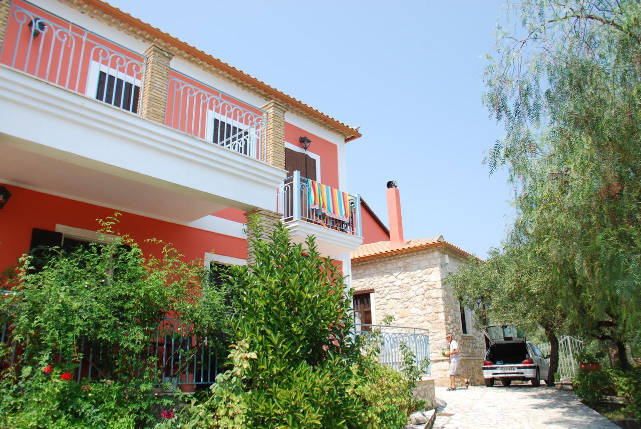 Hotel Anatoli Labreon à Agia Marina  Extérieur photo