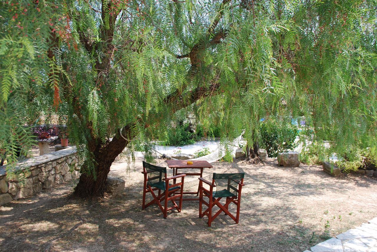 Hotel Anatoli Labreon à Agia Marina  Extérieur photo